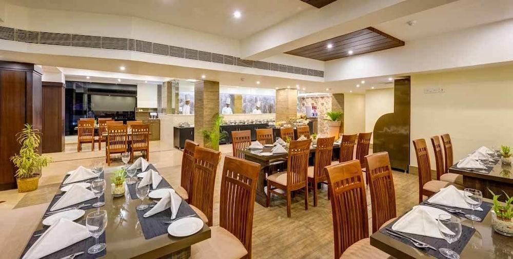 Cygnett Inn Repose Guwahati Eksteriør bilde